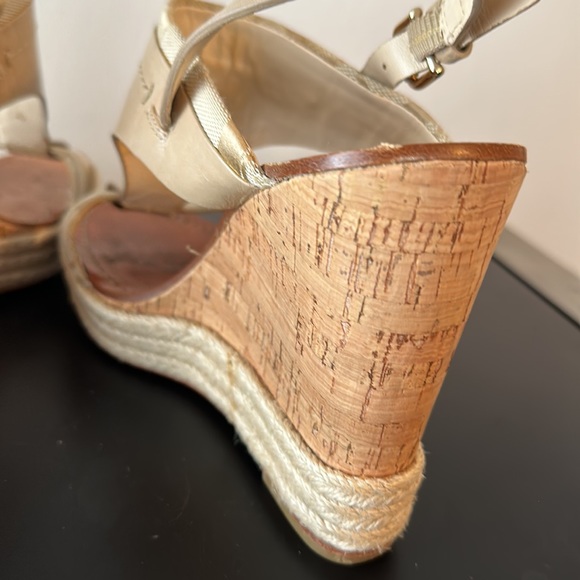 Coach women sandal size 6 tan color - Picture 5 of 11